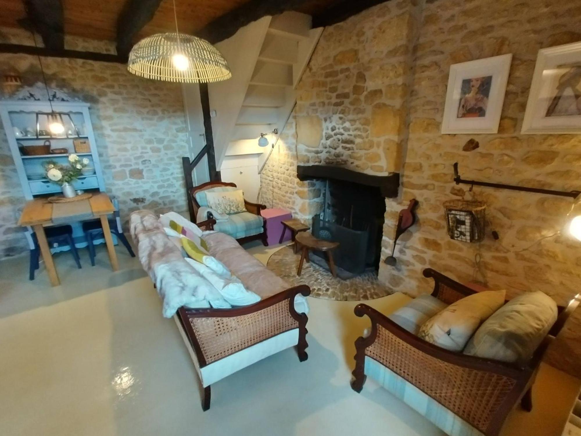 Les Bernardies Simeyrols ภายนอก รูปภาพ